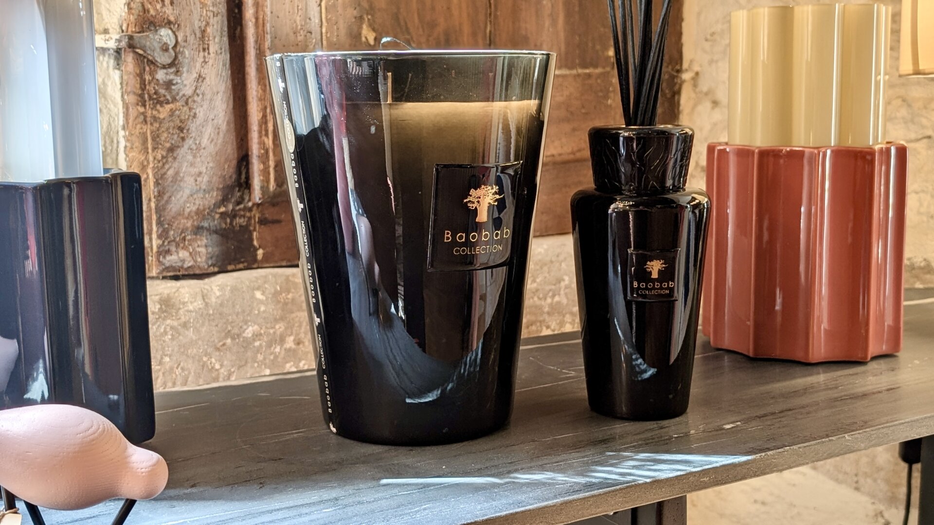 bougies de la marque baobab collection les prestigieuses- à l'encre de chine