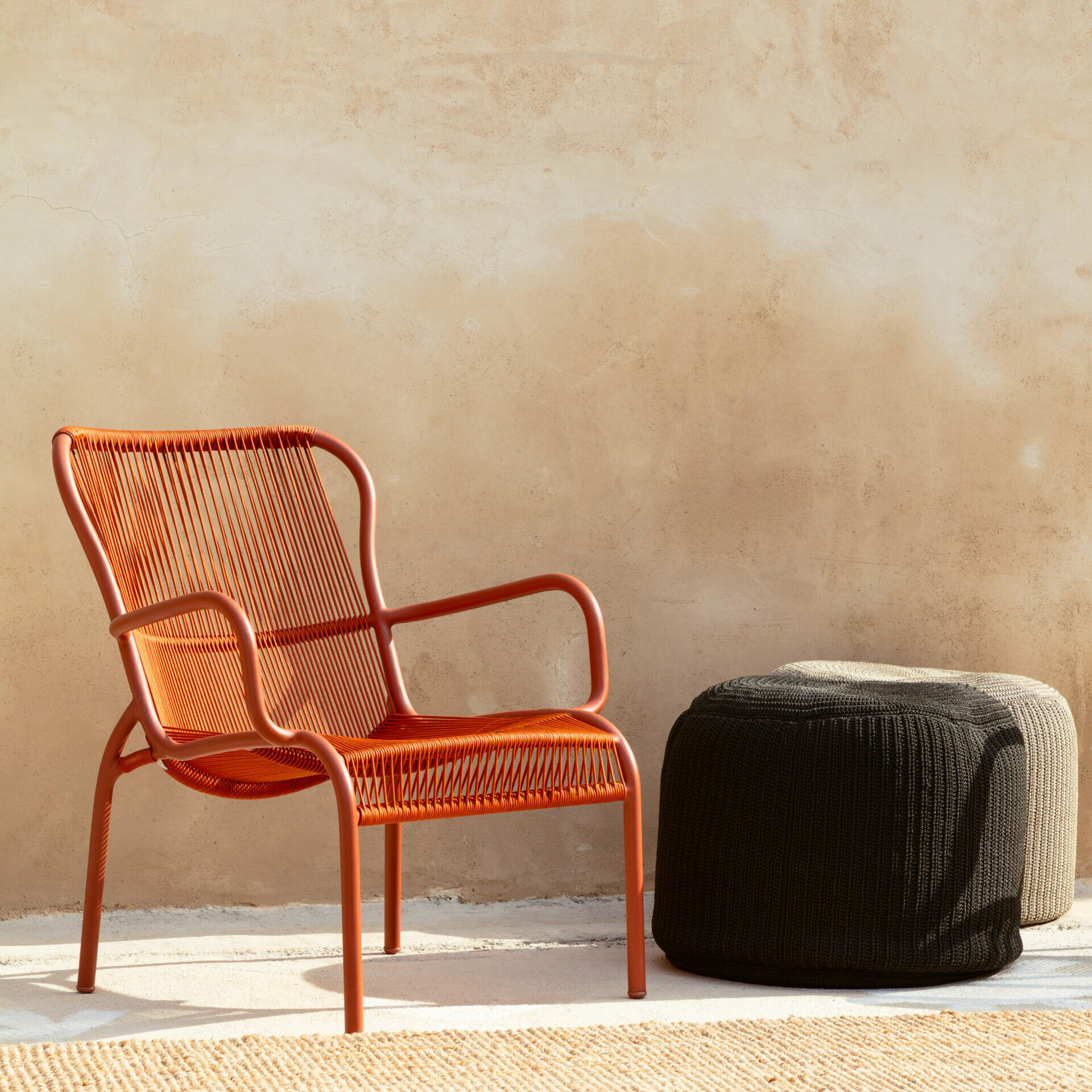 Fauteuil Loop de Vincent Sheppard en corde tressée terracotta